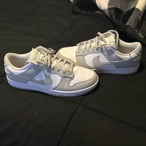 Nike dunks size 10 grey & white